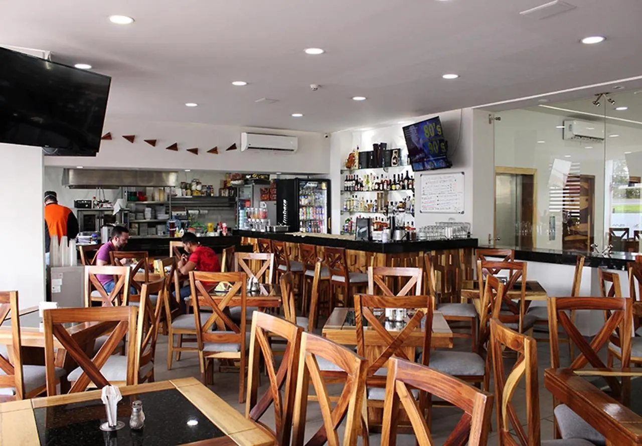Hotel Anb Aeropuerto Guadalajara Las Pintas